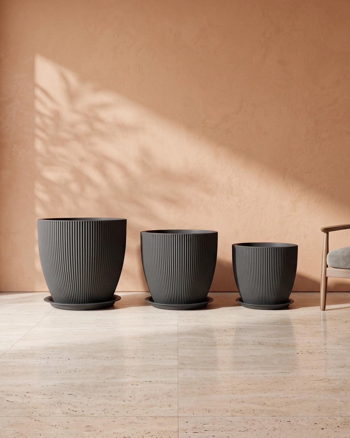 Rock Mountain Ribbed Planter, Anthracite Grey, all sizes