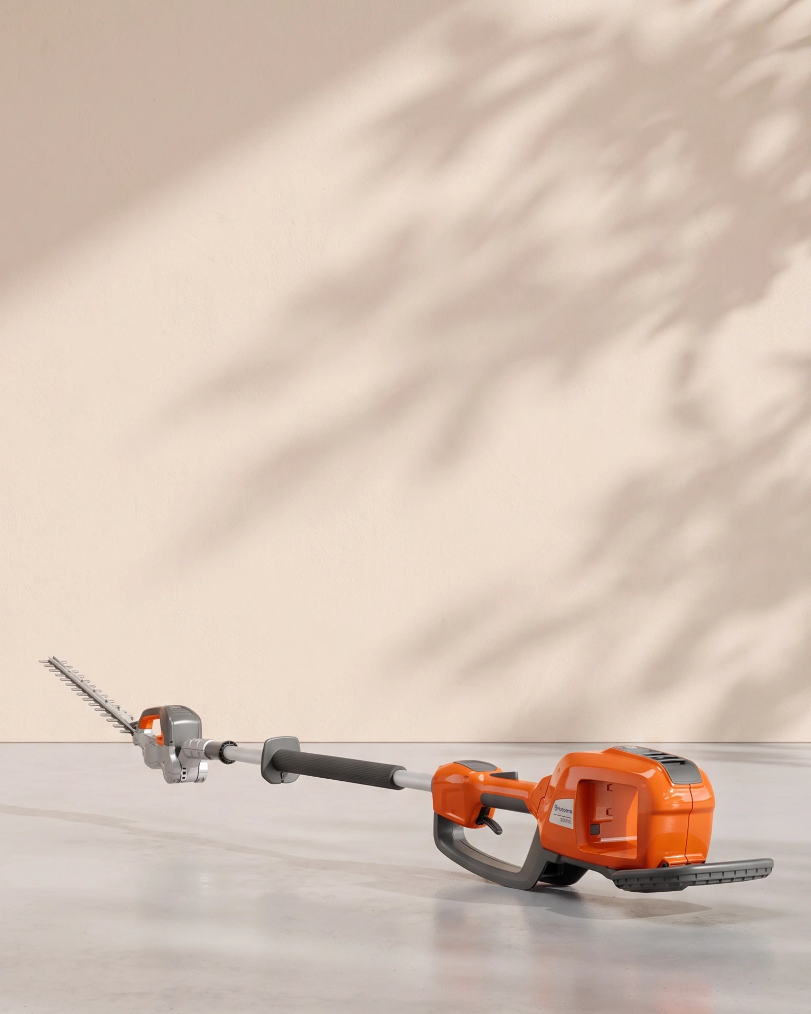 Husqvarna 520iHE3 Battery Pole Hedge Trimmer – 22" Blade, Bare Tool
