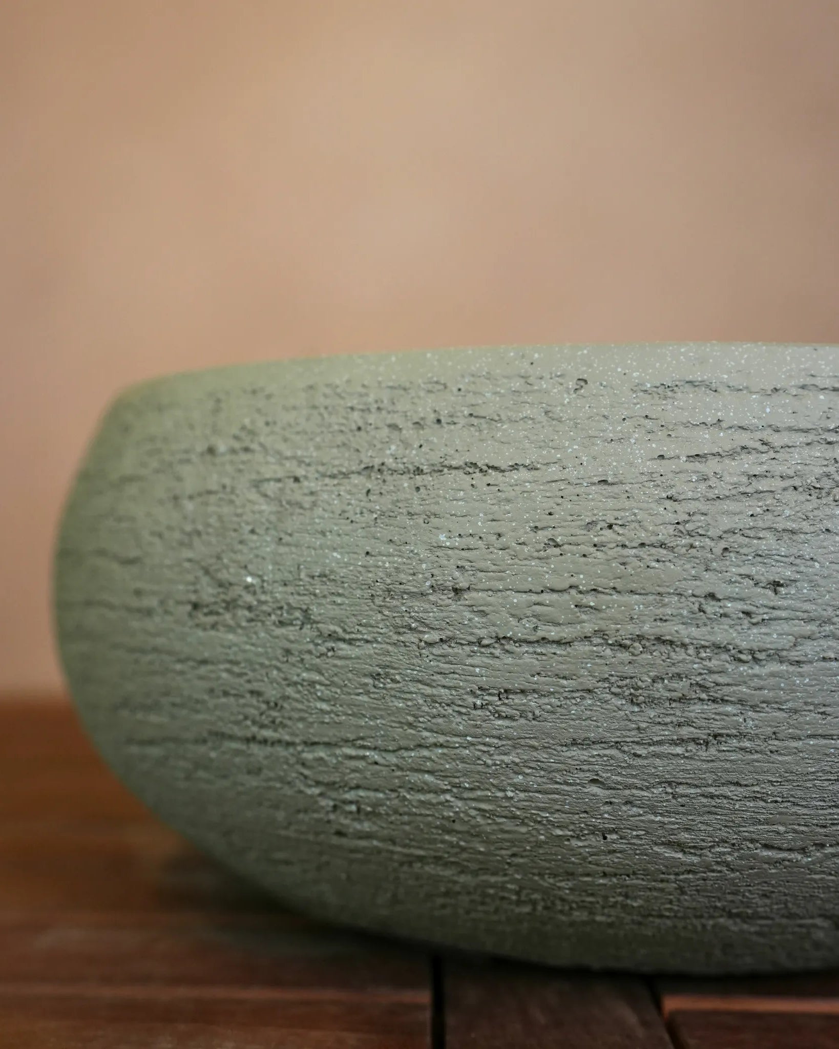 Clay Luca Lifestyle Terreno Low Balloon - Acacia Garden Center