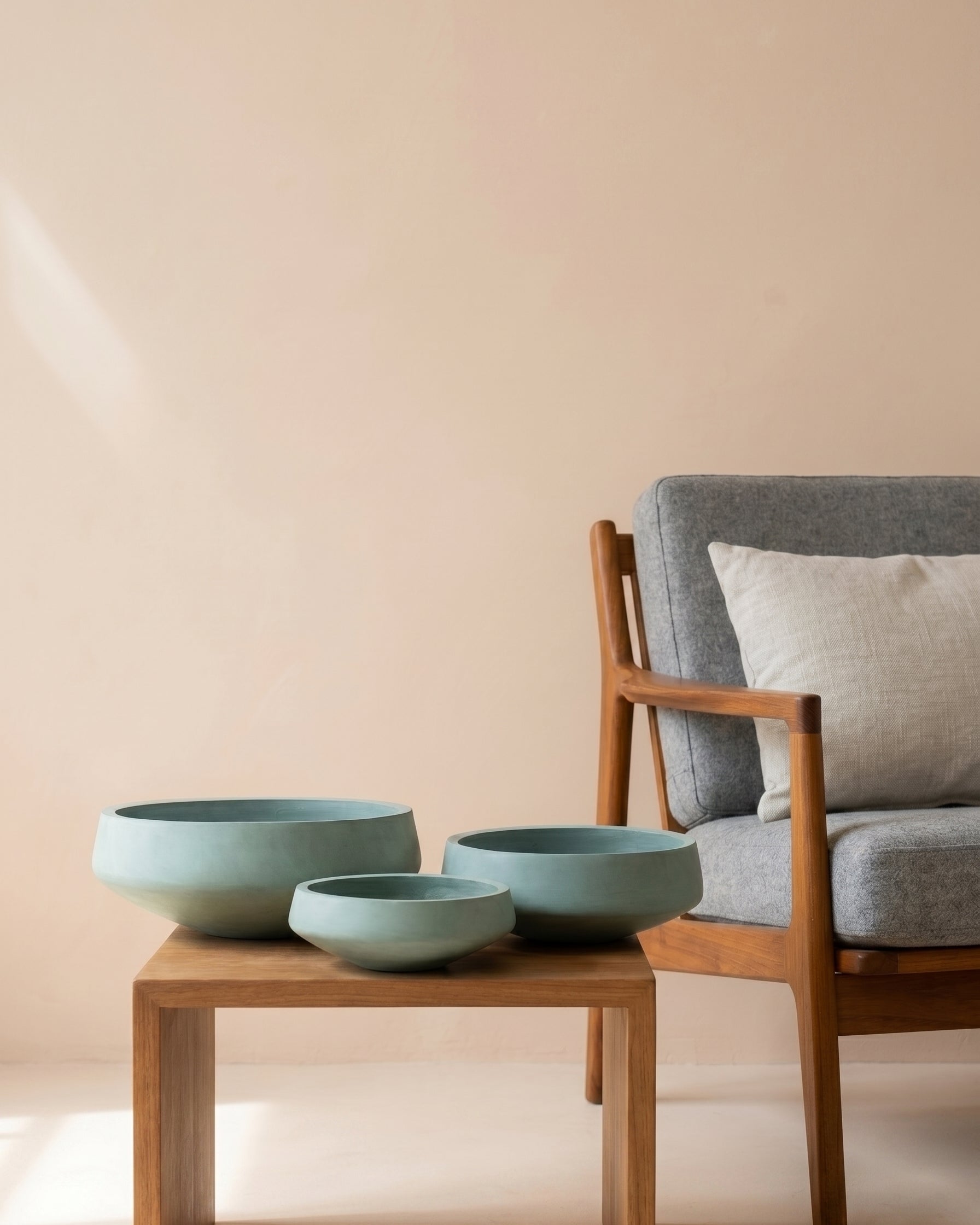 Amsterdam Bowl Pot (Degrea) | Antique Terracotta, Dark Green, Dia. 44–66 cm - Acacia Garden Center