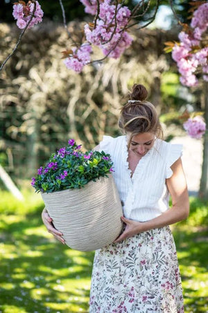 Capi Europe Planter Ball Waste KTBR932 - Acacia Garden Center