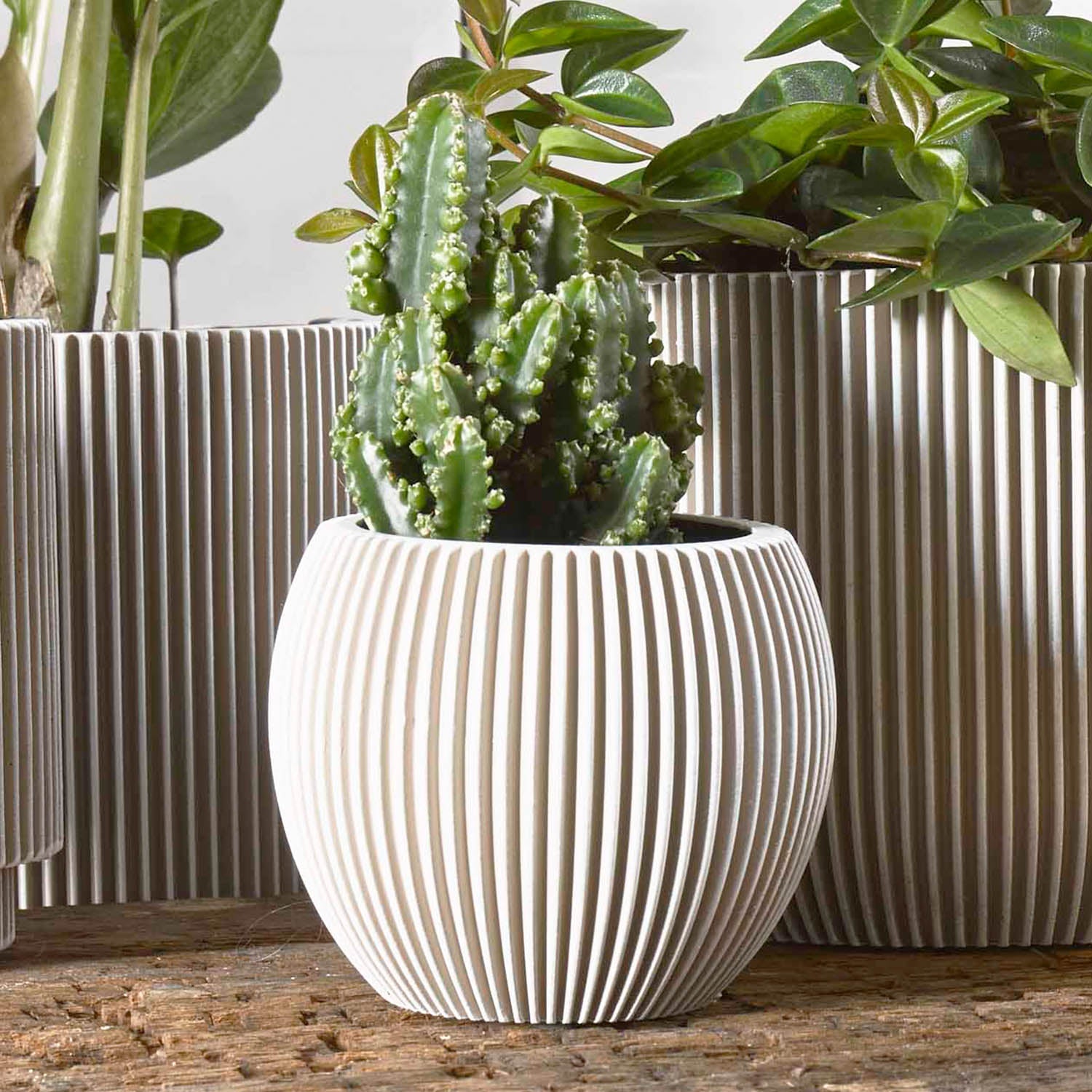 Capi Europe Vase Ball Groove BGVI 109 - Acacia Garden Center