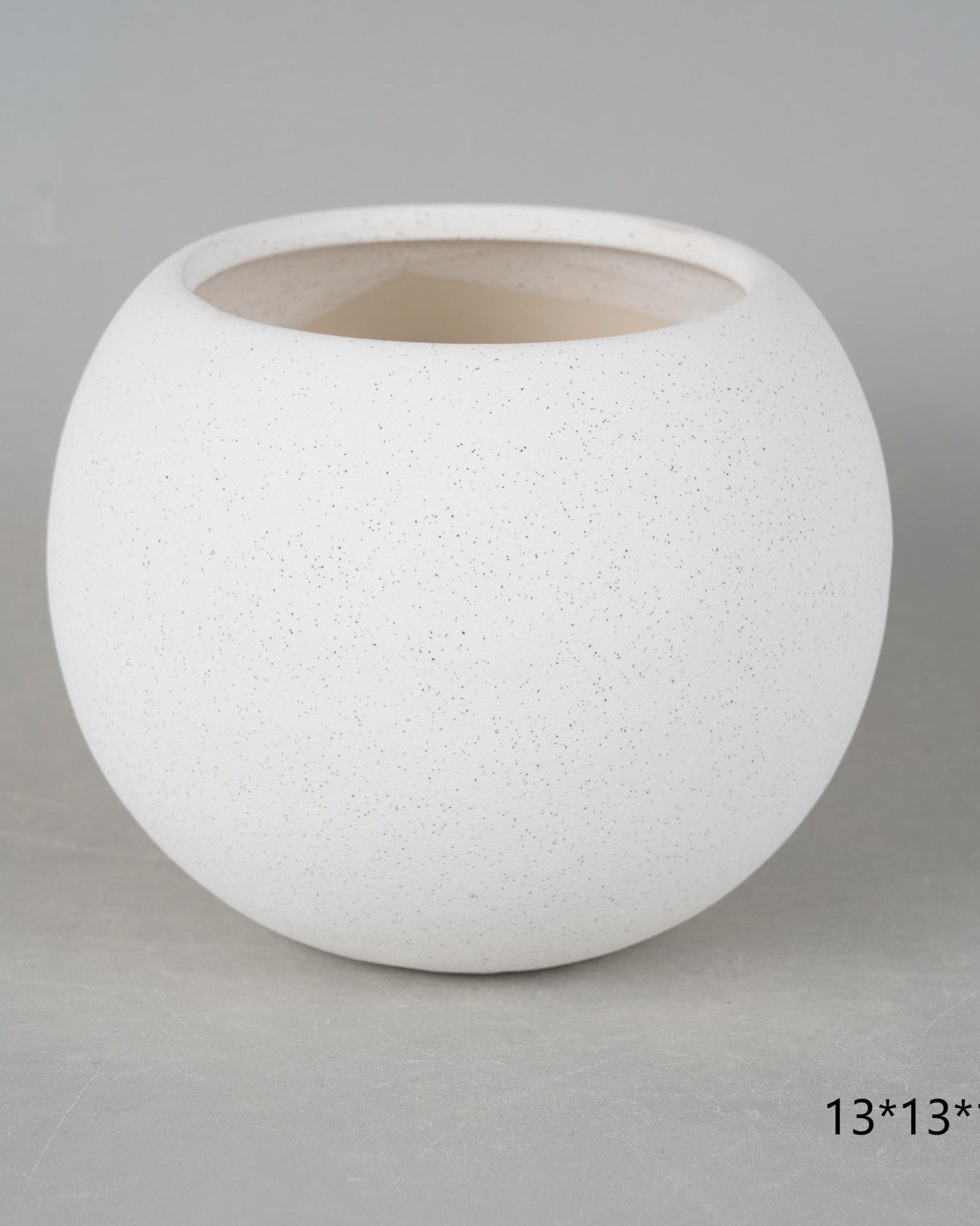 Ceramic Sand Glaze Pot | White with Dots - Acacia Garden Center