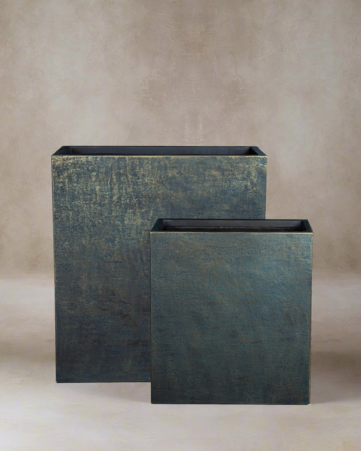 Fiberclay Pot DW222648 - Acacia Garden Center