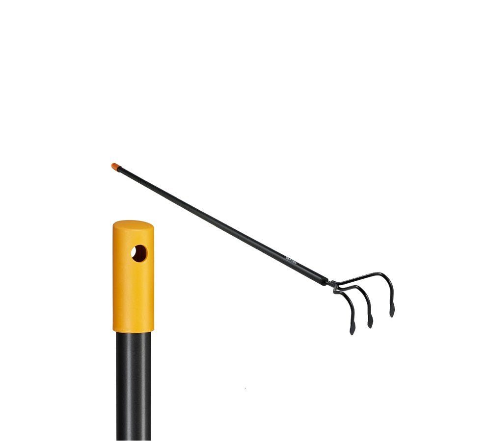 Fiskars Solid Cultivator - (1016034) - Acacia Garden Center