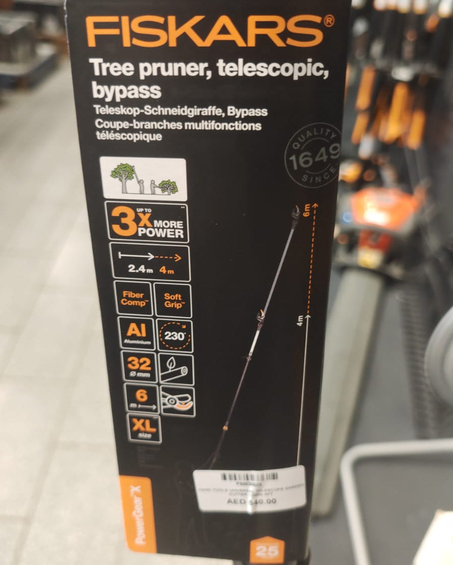Fiskers Tree Pruner, Telescopic, Bypass - Acacia Garden Center