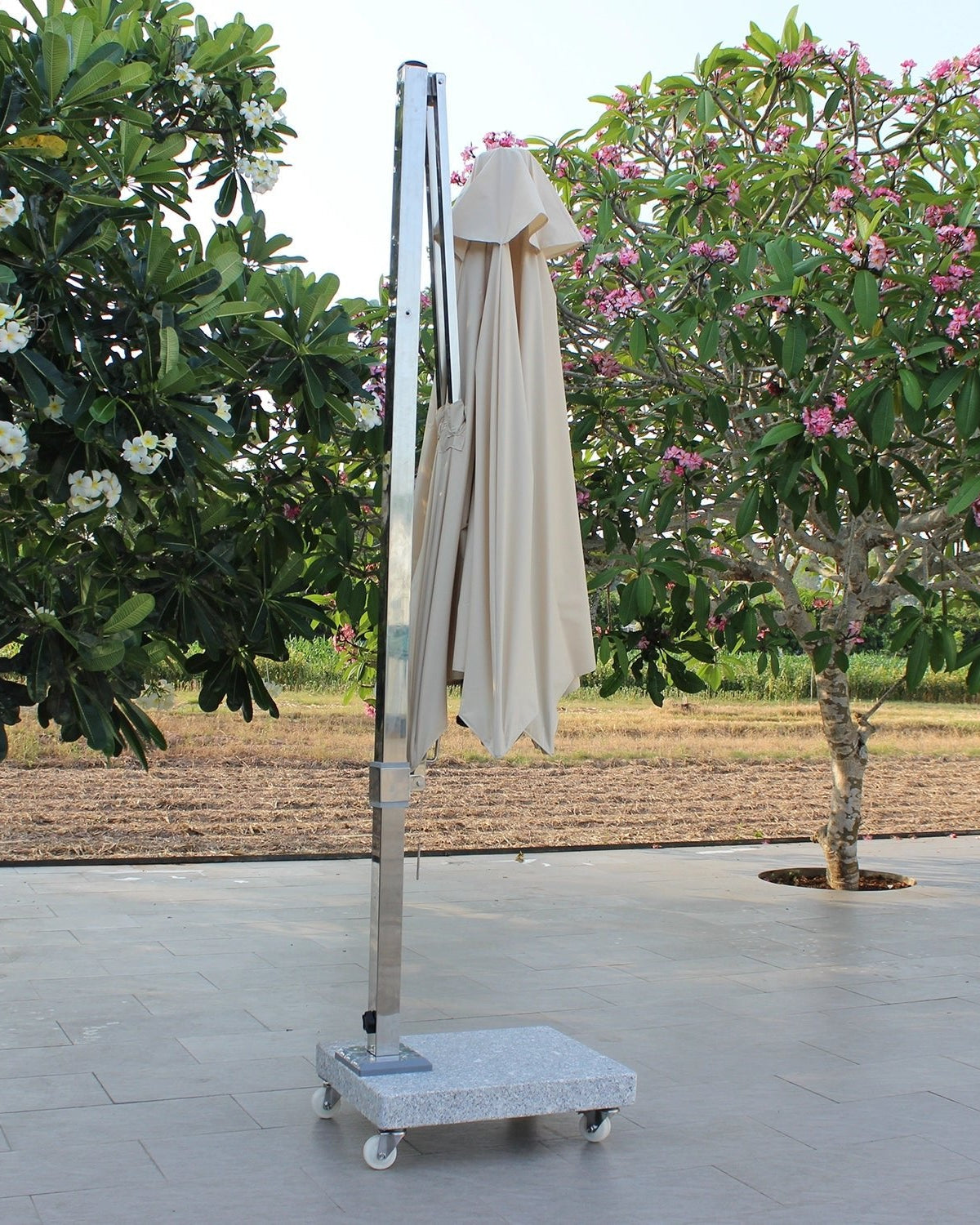 Garden Umbrellas Cantilever Parasol - Acacia Garden Center