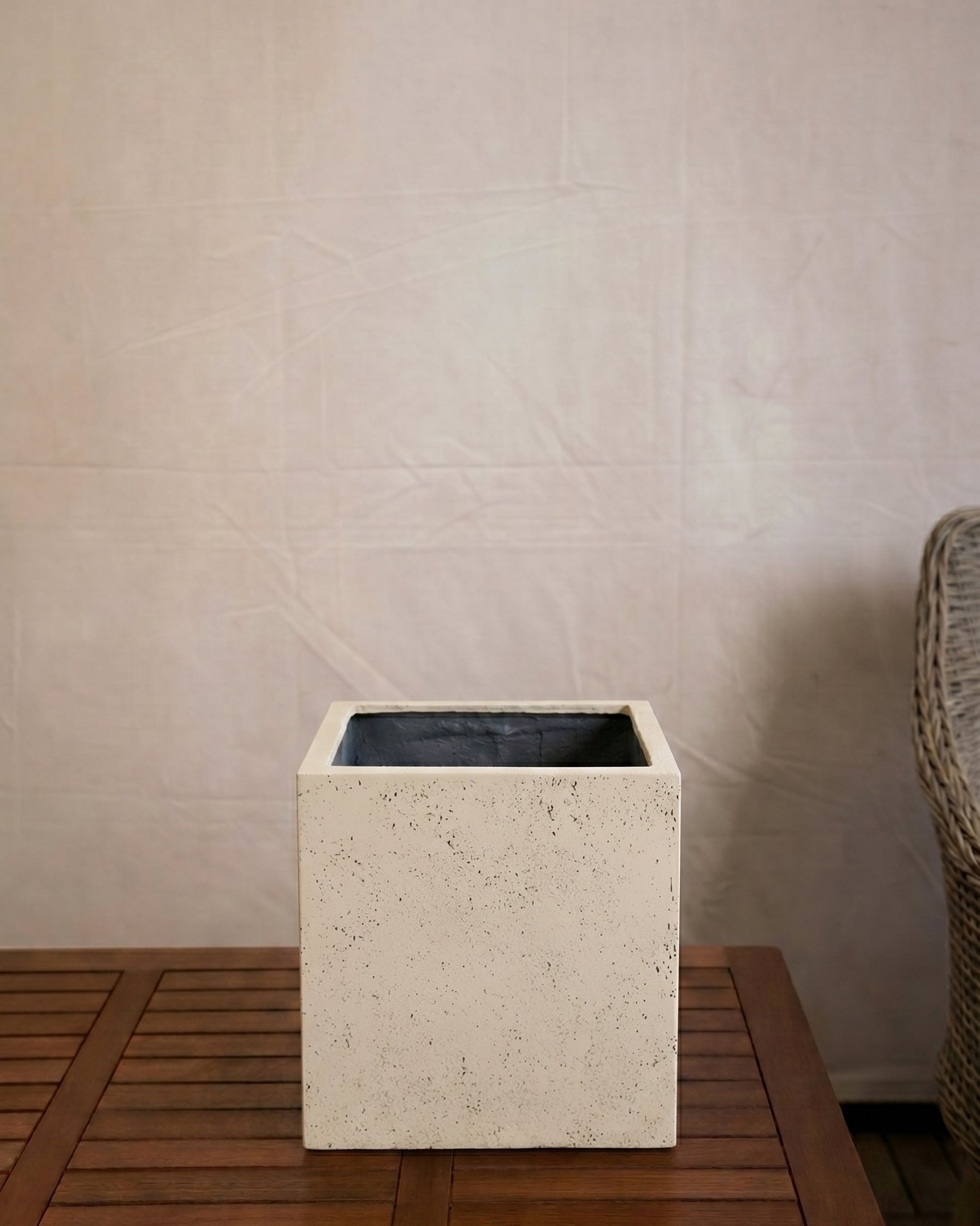 Grigio Cube Planter | Square Pot - Acacia Garden Center