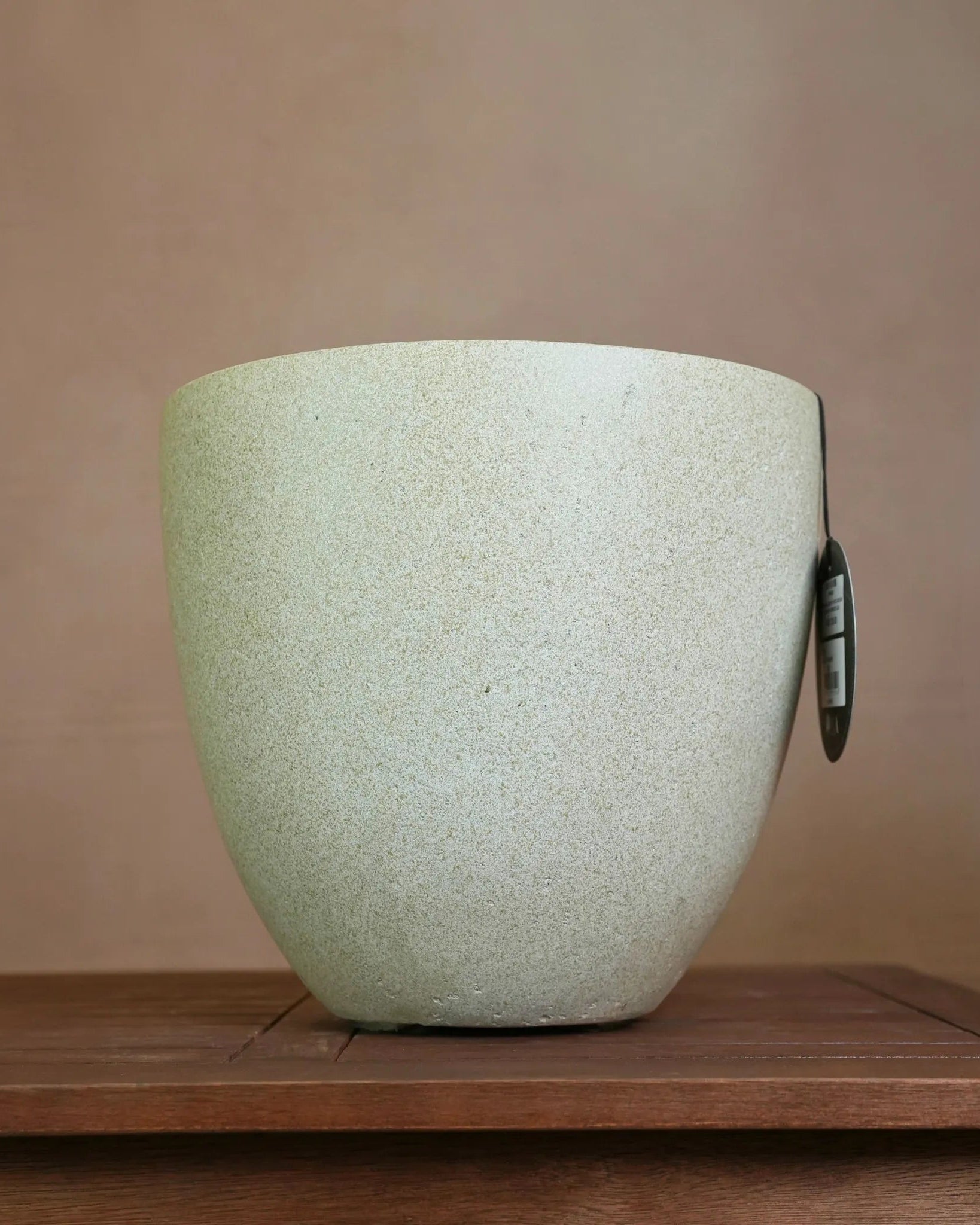Grigio Egg Pot (Antique White) - Acacia Garden Center
