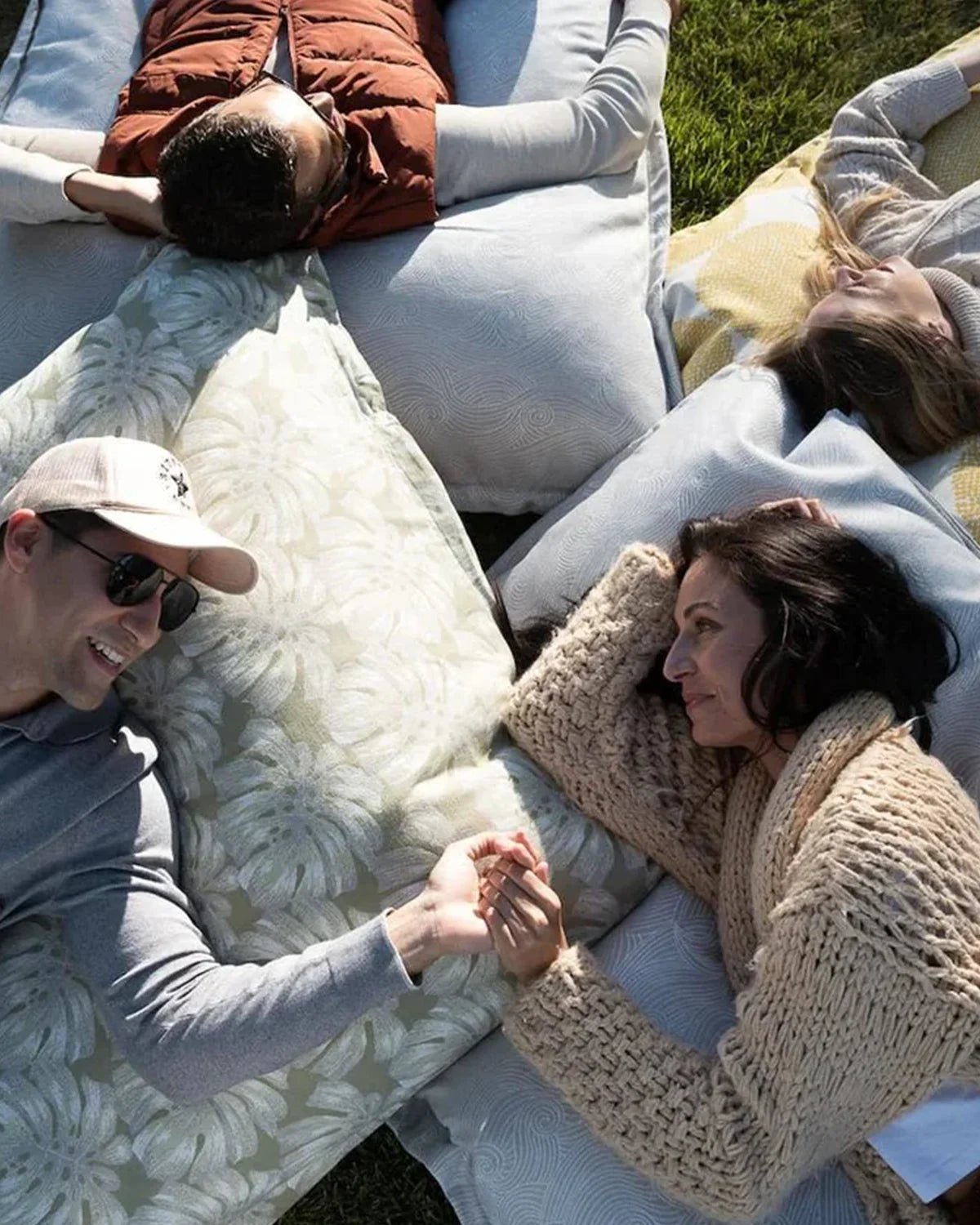 Laze Pillow - Acacia Garden Center
