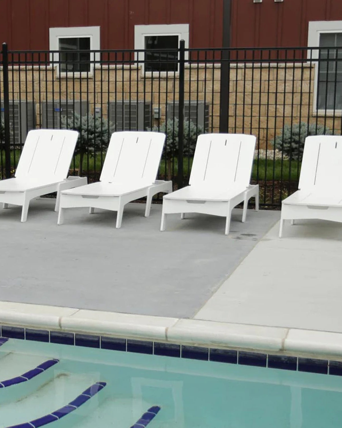 Mainstay Chaise Without Cushion - Acacia Garden Center