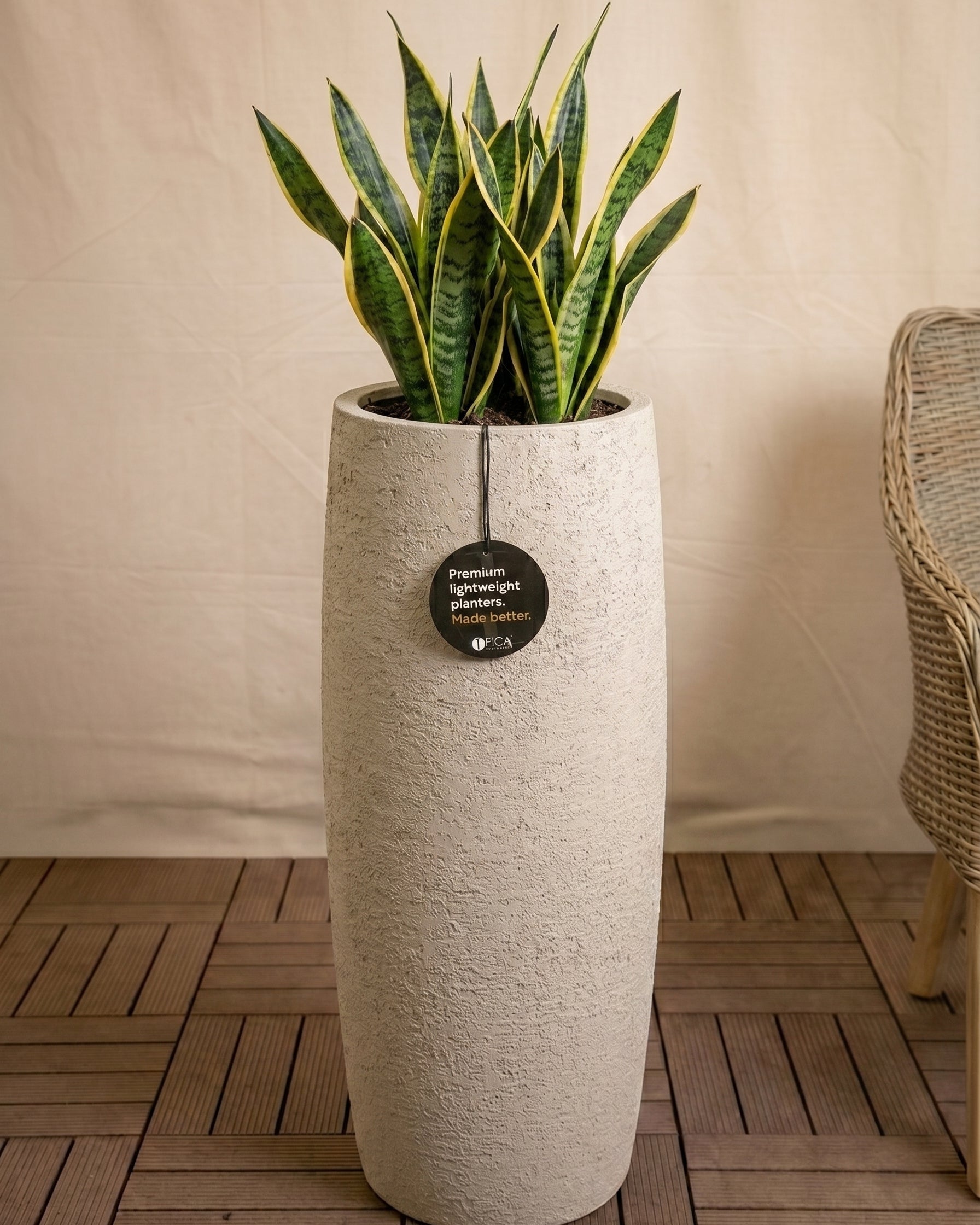 Struttura Modern Vase | Tall Tapered Planter, Dia. 112–137 cm - Acacia Garden Center
