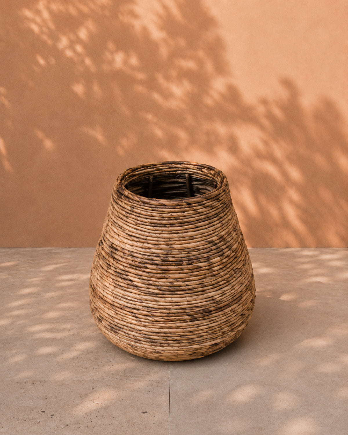 Van der Leeden Vase Abaca 305372 38x40cm, Natural - Acacia Garden Center