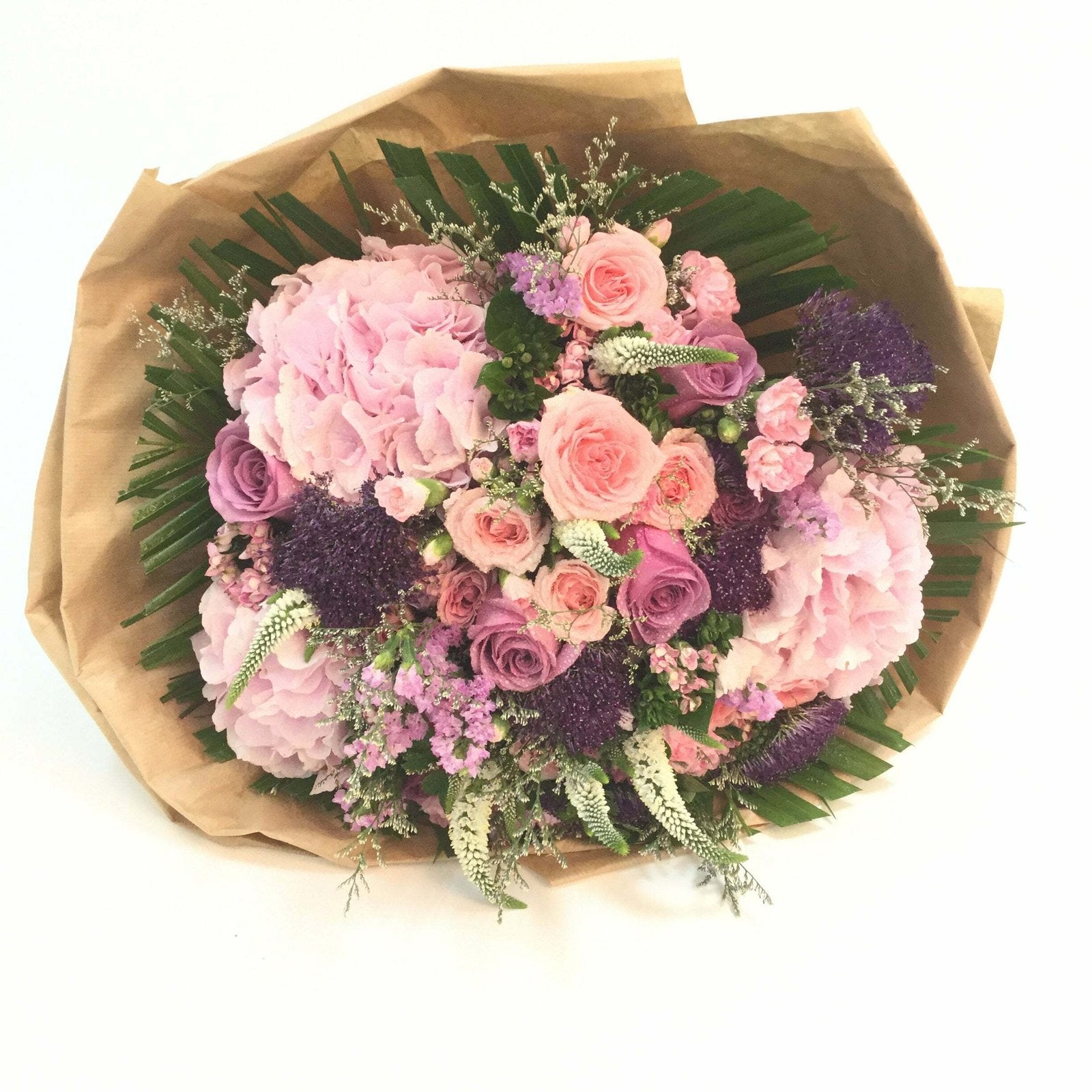 Hydrangea, Freesia, Roses, Solidago, Crasspedia