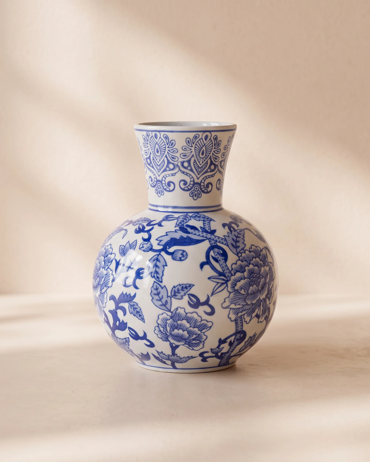 Qing Small Vase Style II