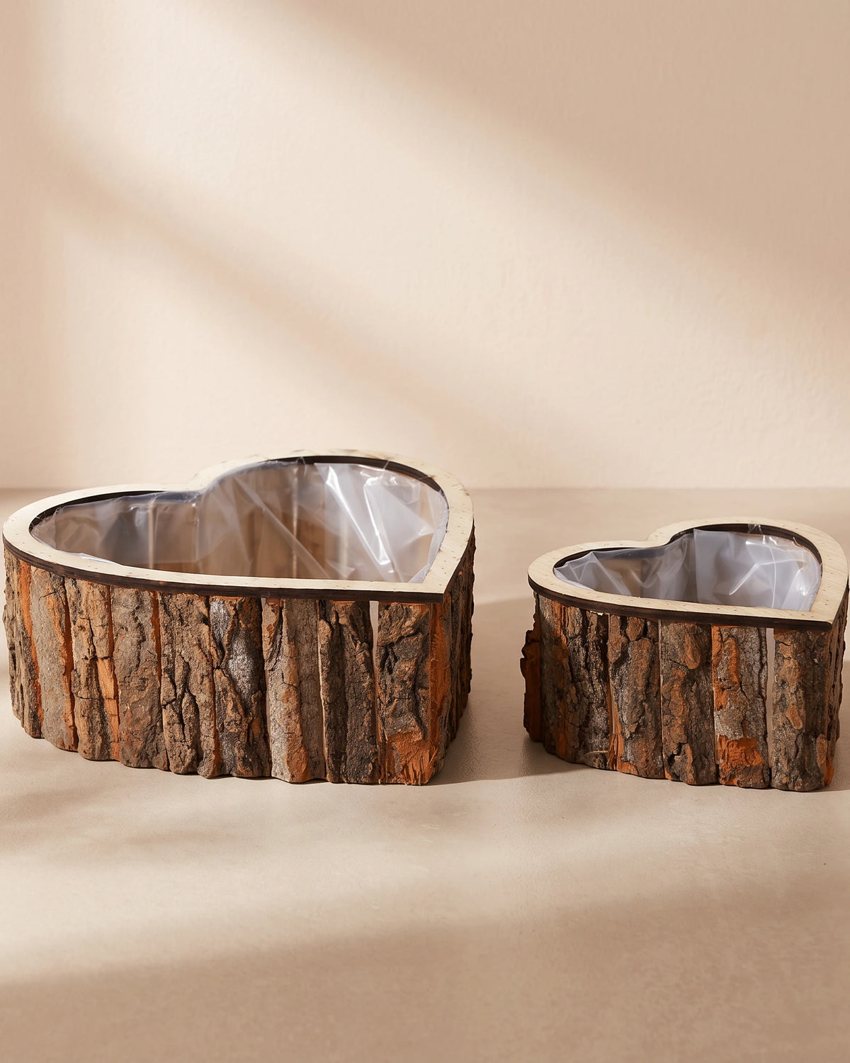 Livia Bark Heart Planter