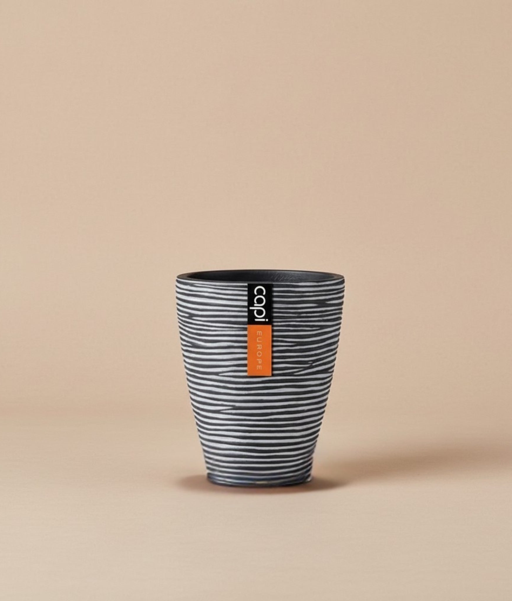 مزهرية كابي أوروبا ذات الأضلاع العالية الأنيقة BOFZ 231