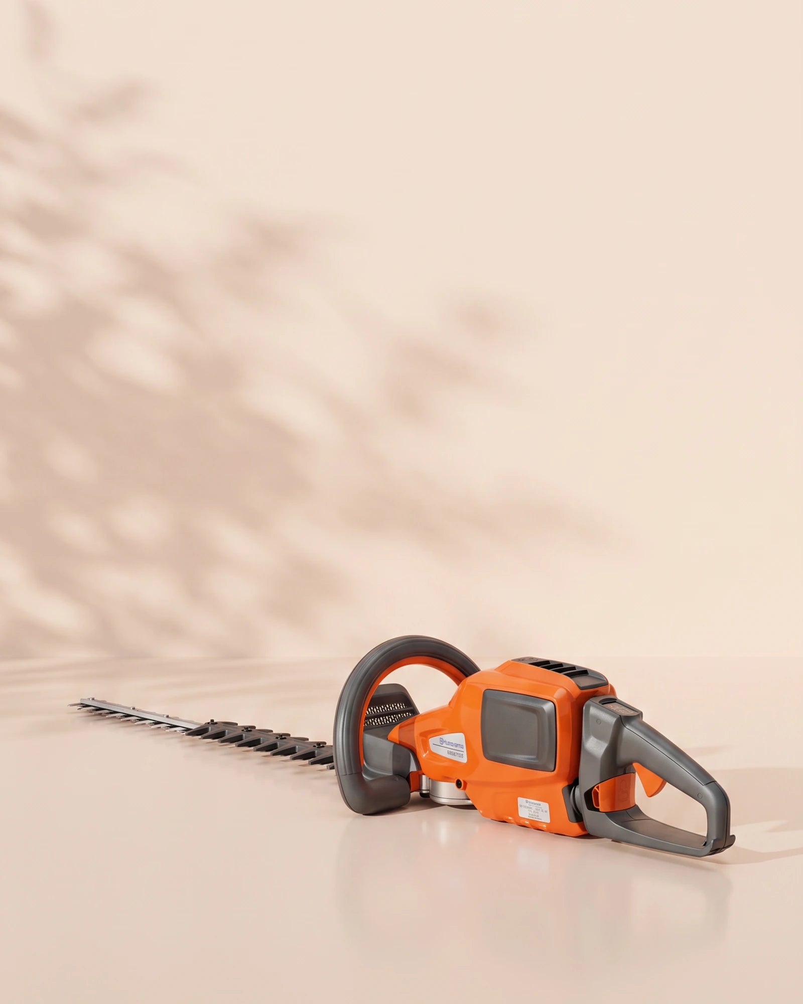 Husqvarna 520iHD70 Battery Hedge Trimmer – 70cm Blade, Bare Tool