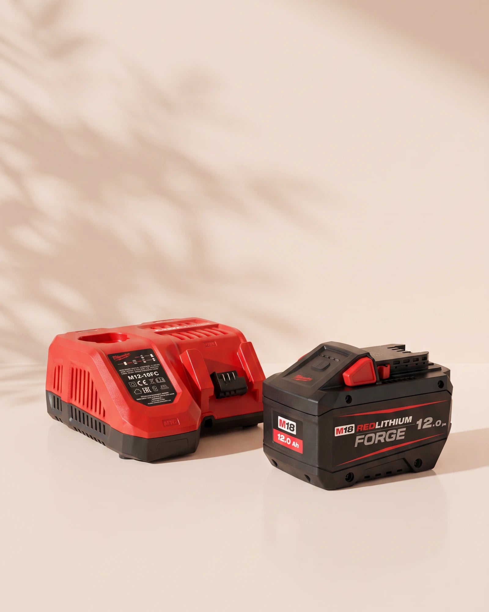 Milwaukee M18 FORGE NRG Kit 122 – 2 x 12.0Ah Batteries + M12-M18 Rapid Charger