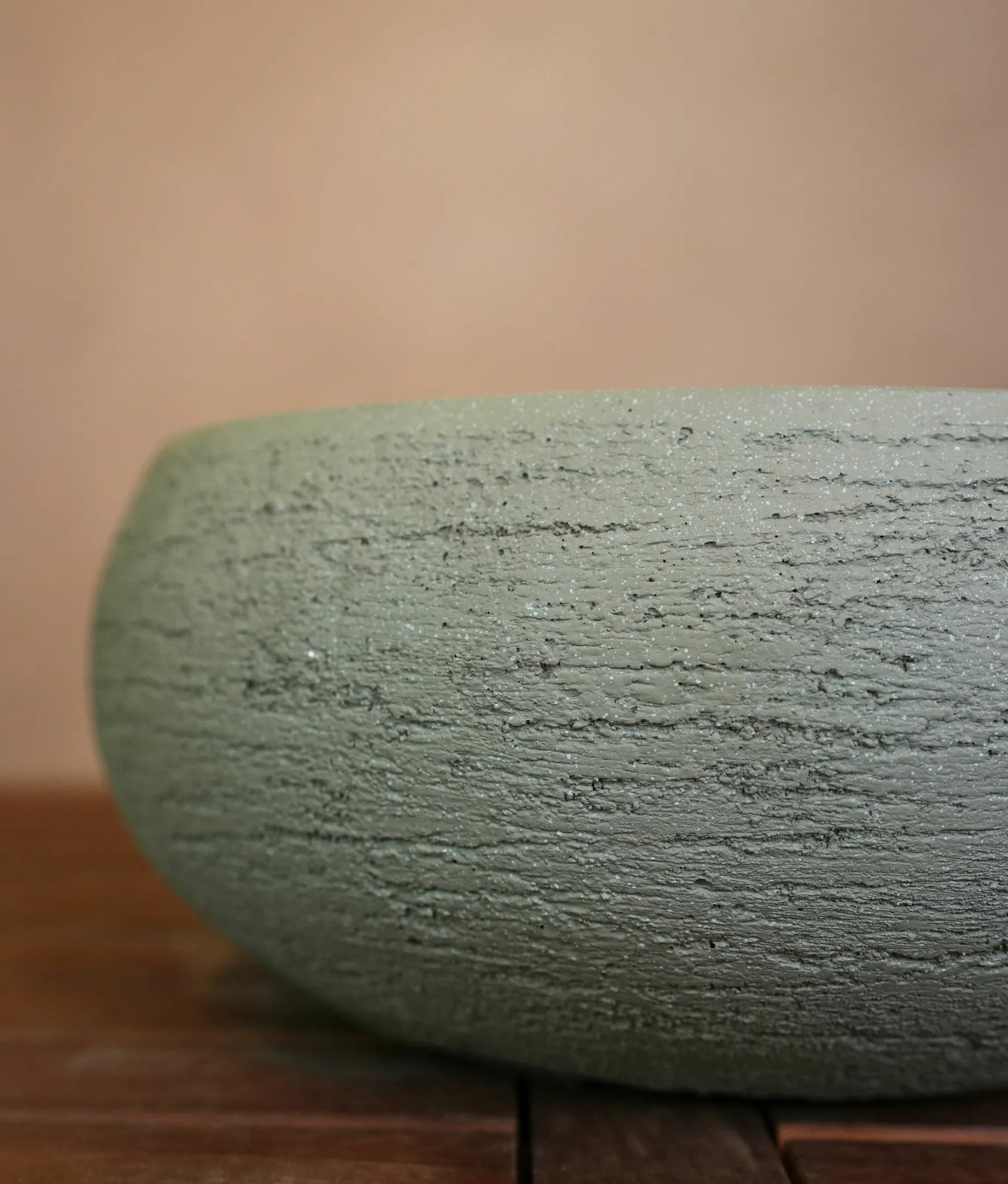 Clay Luca Lifestyle Terreno Low Balloon - Acacia Garden Center