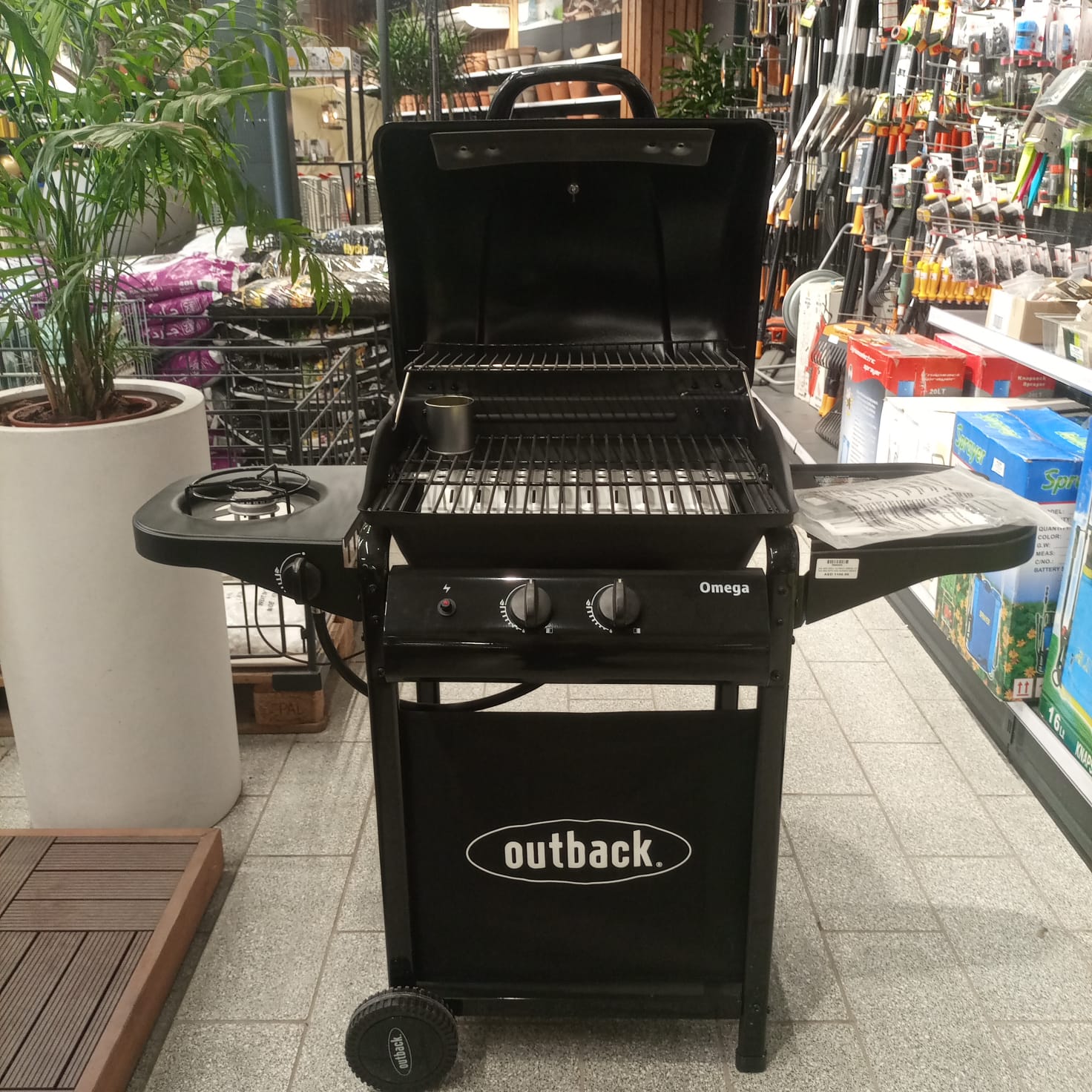 BBQ Grill Outback Omega 250 Gas BBQ with Side Burner OM250H