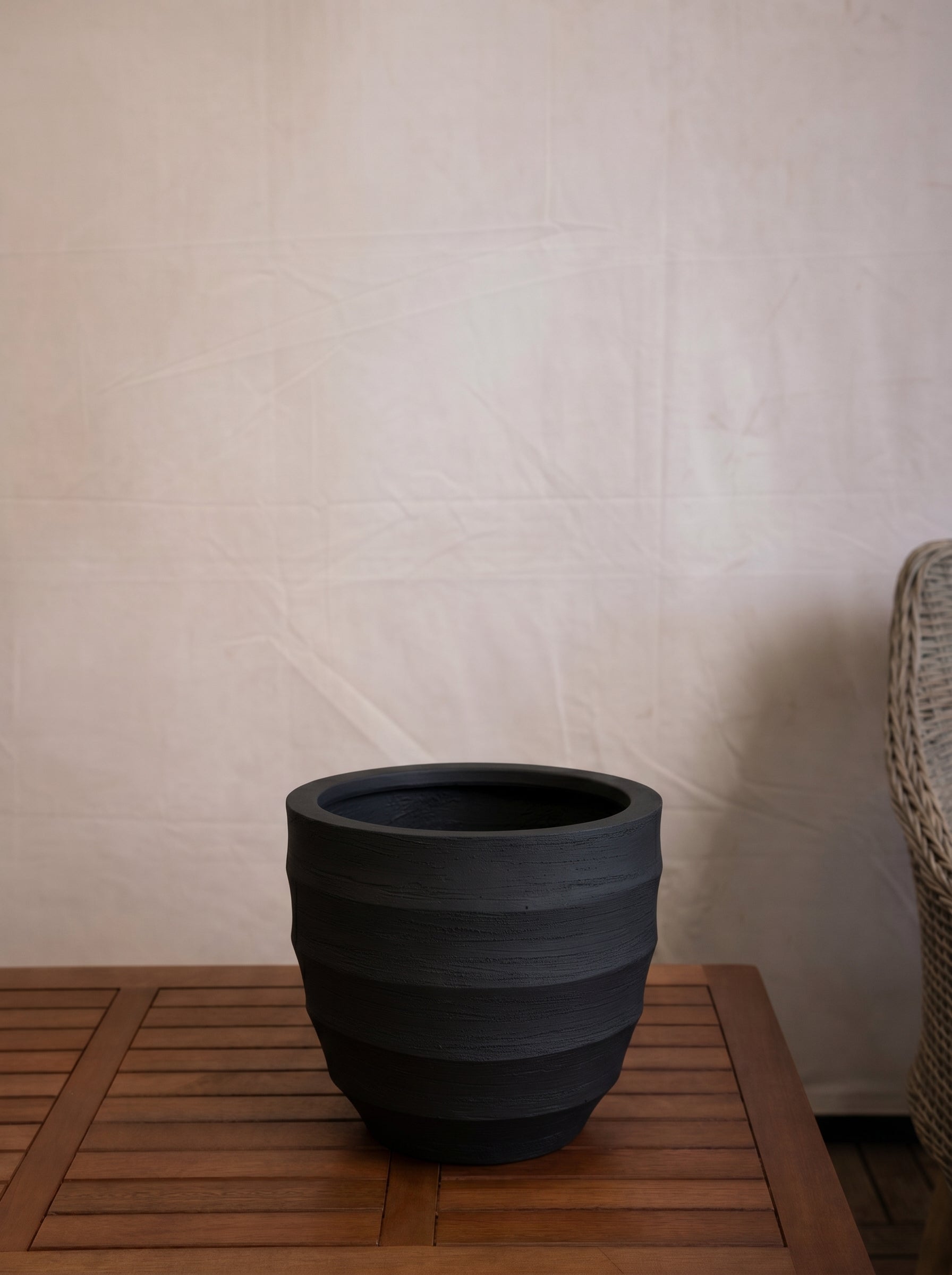 Bordo New Egg Pot | Premium Planter, Dia. 36–80 cm - Acacia Garden Center