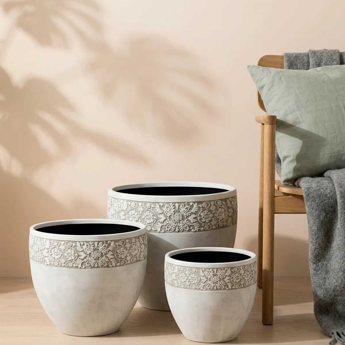 Buy Capi Europe Classic Planter Round Deco Rim | Plant Pots Dubai UAE ...