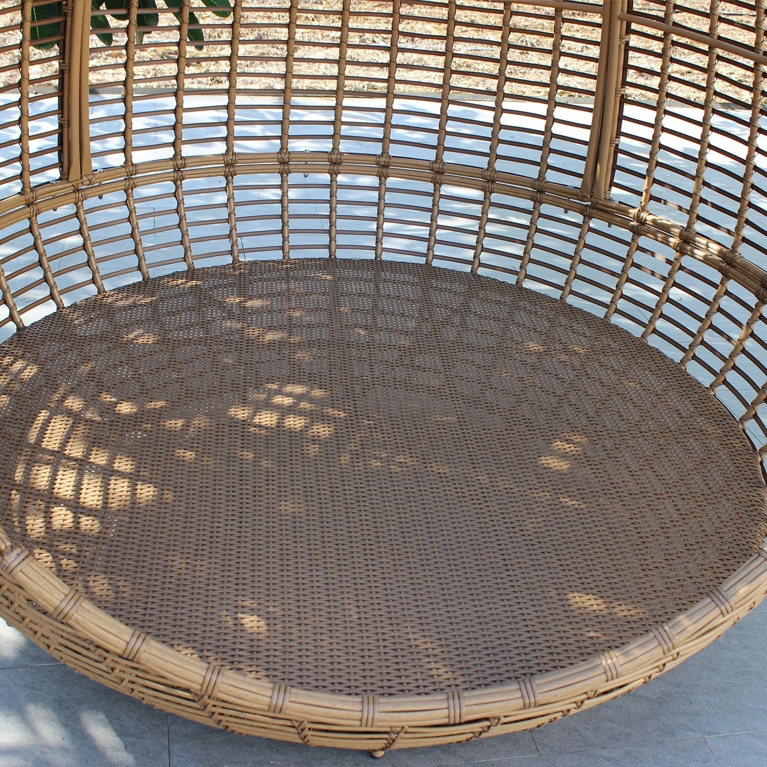 Cocoon Daybed Lounger | Enclosed Oval Design, 2–3 Seater - Acacia Garden Center