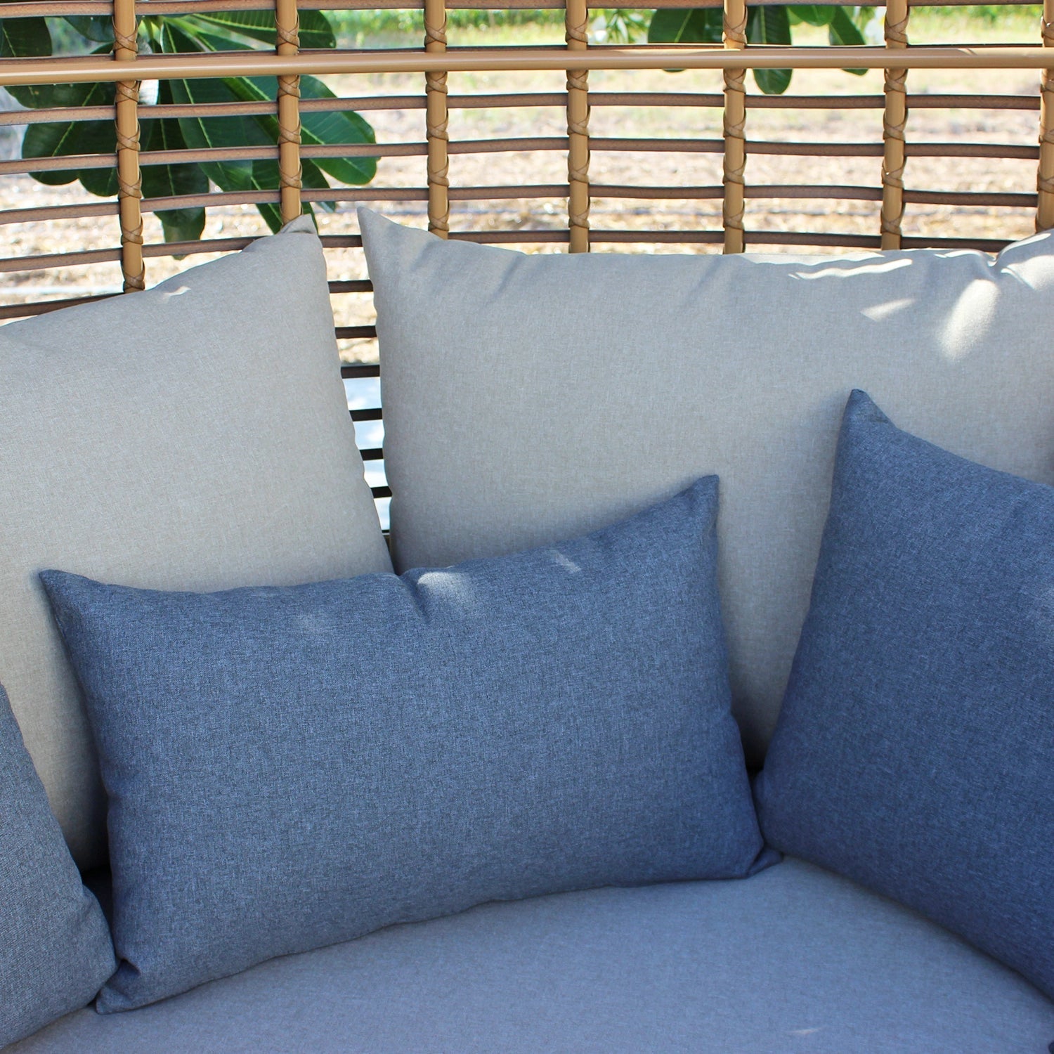 Cocoon Daybed Lounger | Enclosed Oval Design, 2–3 Seater - Acacia Garden Center