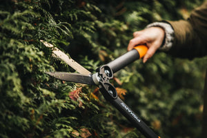 Fiskars New Hedge Shear - (114790) - Acacia Garden Center