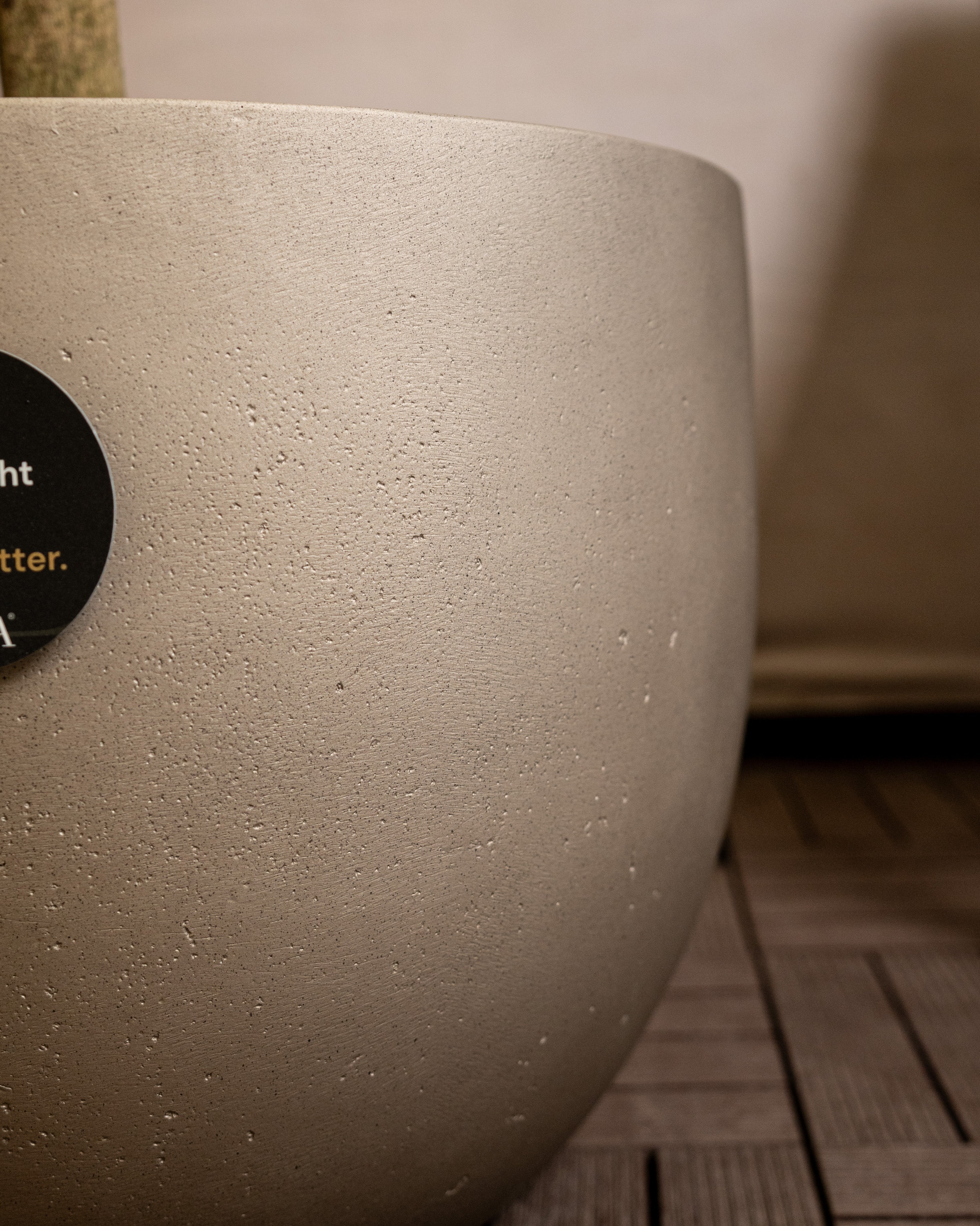 Grigio Metallic New Egg Pot | Champagne Planter, Dia. 36–55 cm - Acacia Garden Center