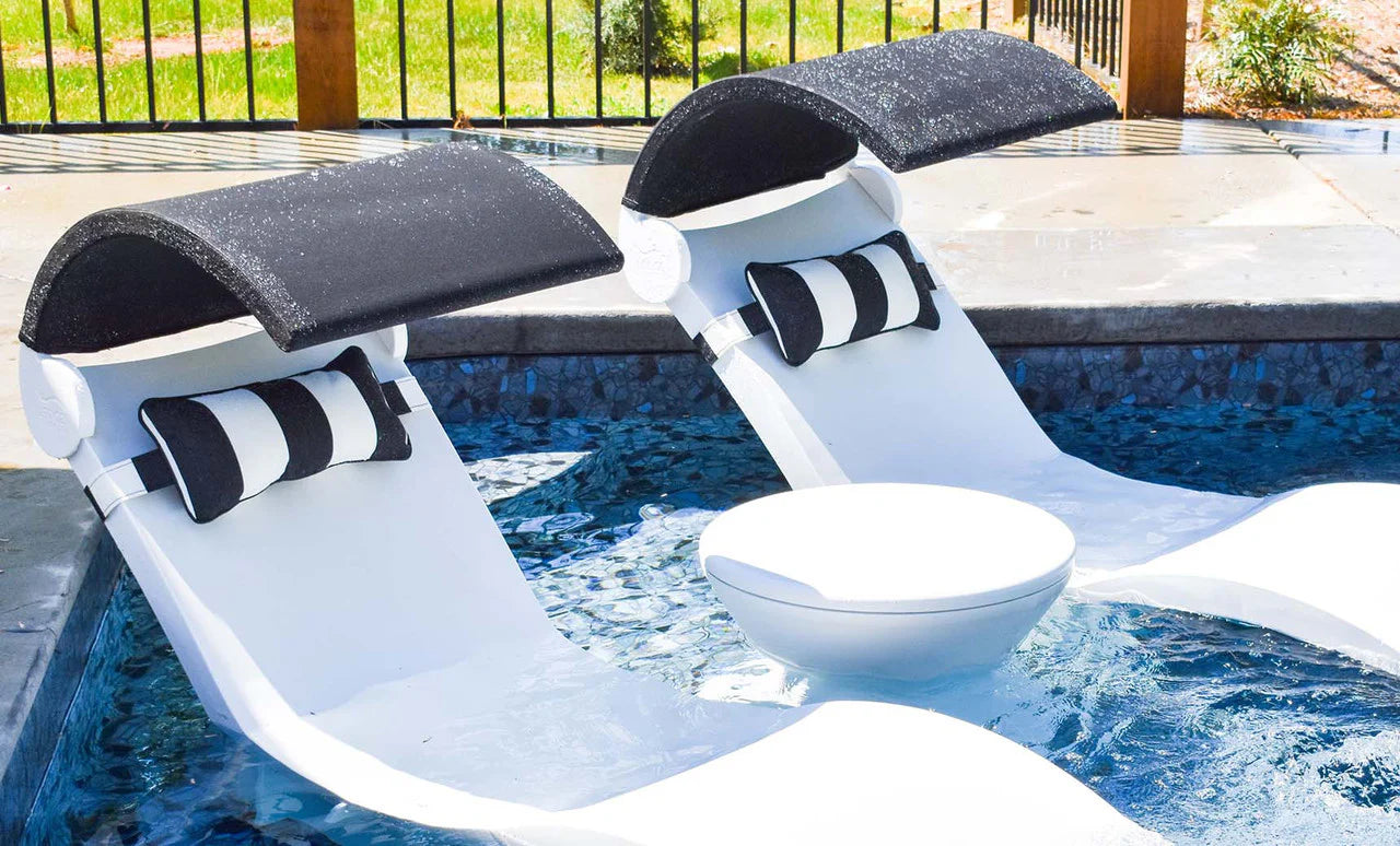 Ledge Lounger Signature Ice bin Side Lid