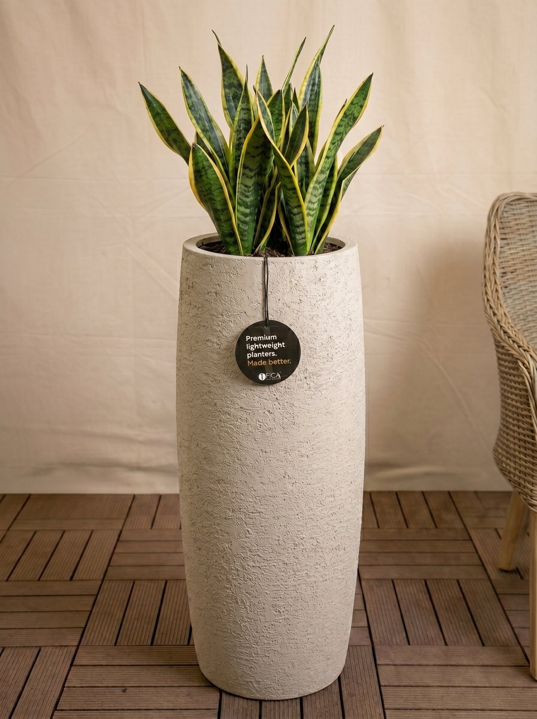 Struttura Modern Vase | Tall Tapered Planter, Dia. 112–137 cm - Acacia Garden Center
