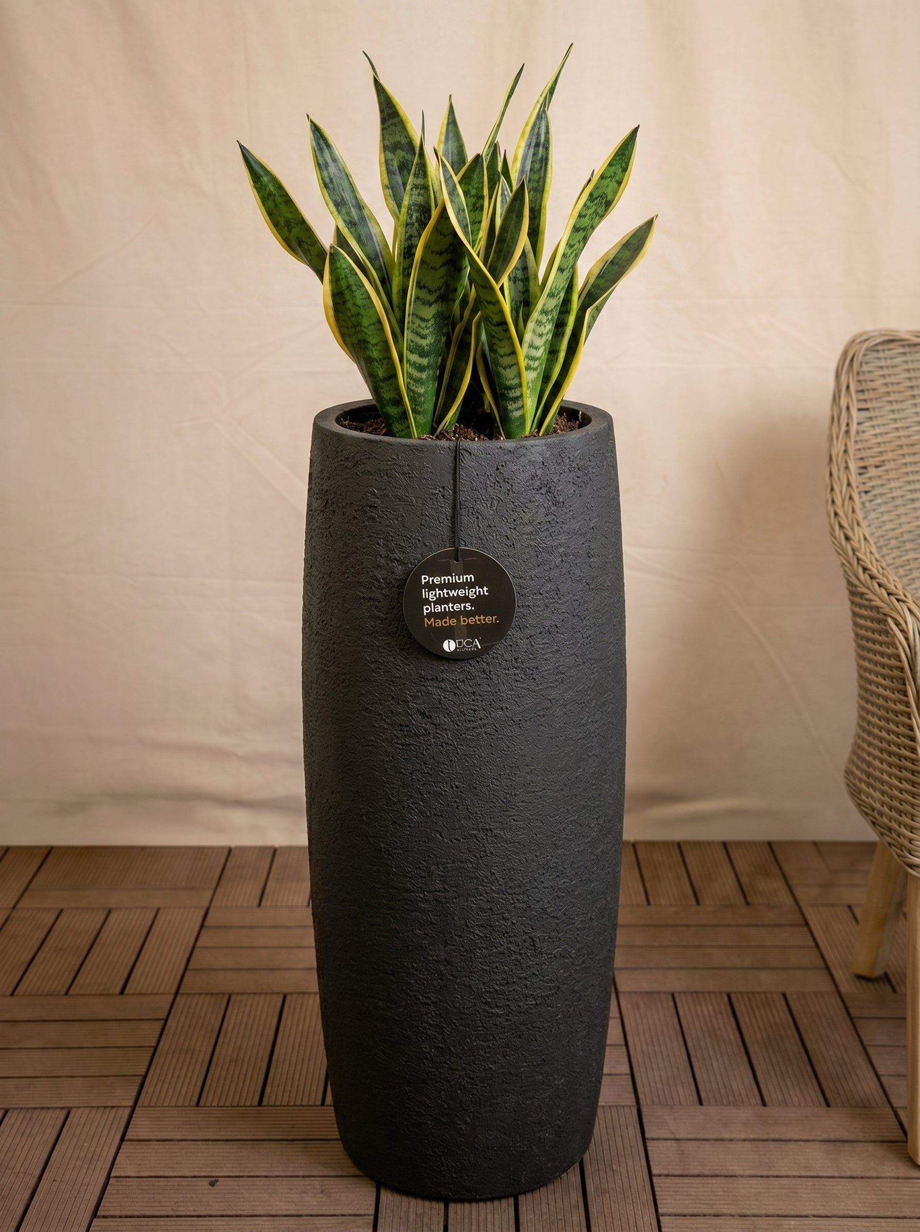 Struttura Modern Vase | Tall Tapered Planter, Dia. 112–137 cm - Acacia Garden Center