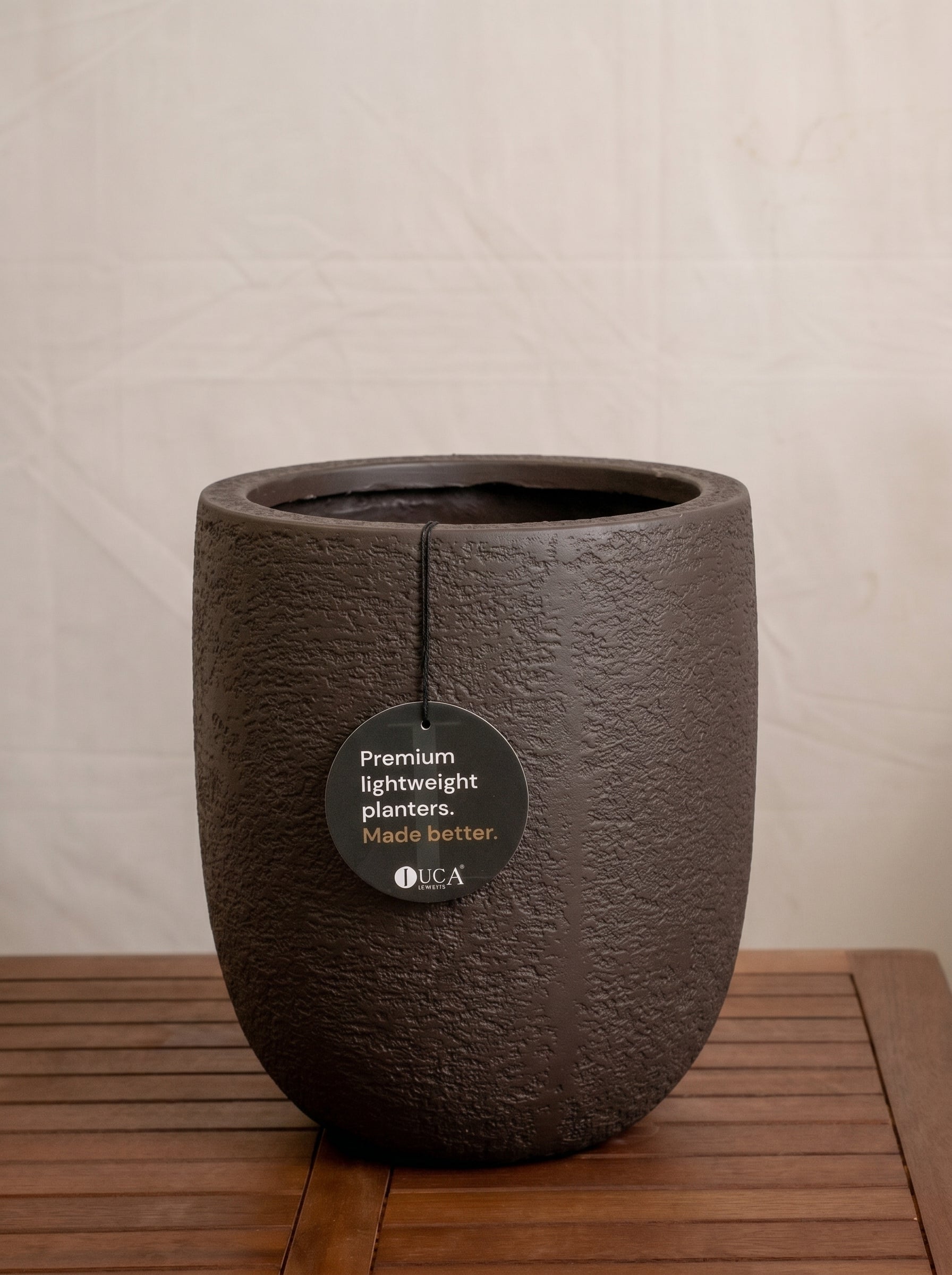 Struttura Tall Egg Pot | Elongated Egg Shape, 30–88 cm - Acacia Garden Center