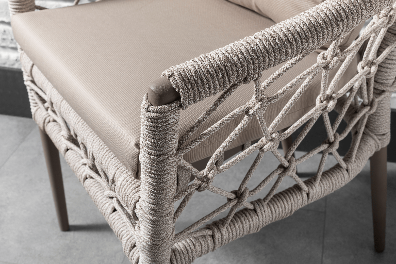 Terrazi Beige Icon Dining Set - Acacia Garden Center