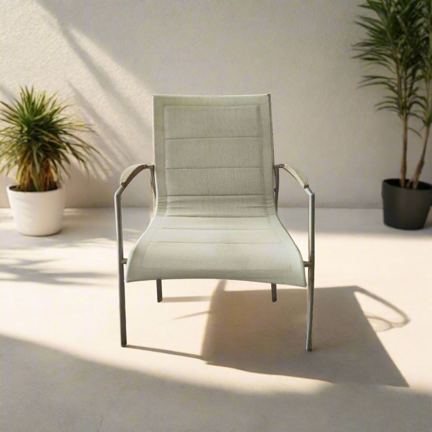 Tierra Outdoor Nano Chair White - Acacia Garden Center